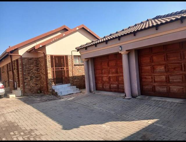 3 BEDROOM HOUSE FOR SALE IN SOSHANGUVE BB